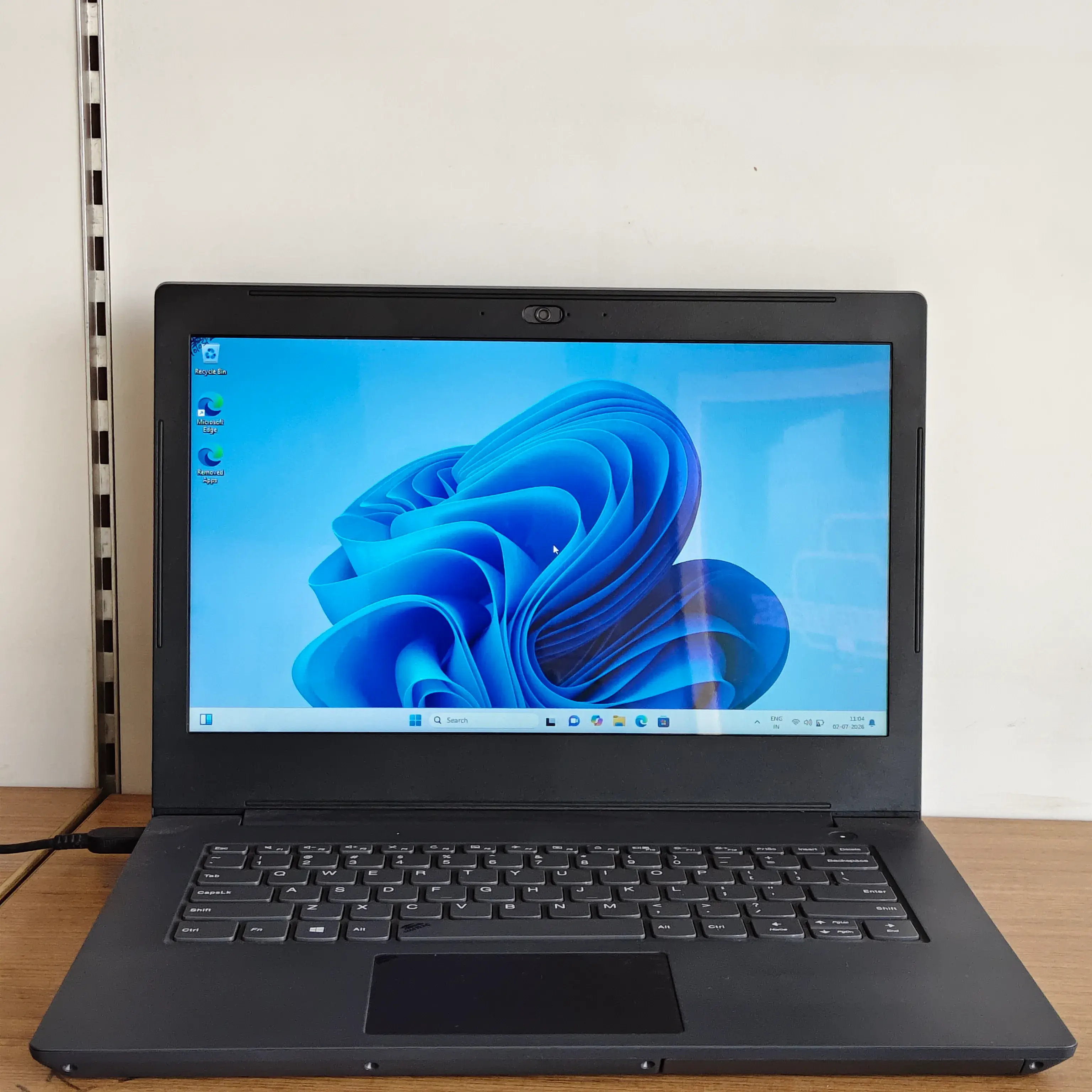 LENOVO V330 — image 1 of 1